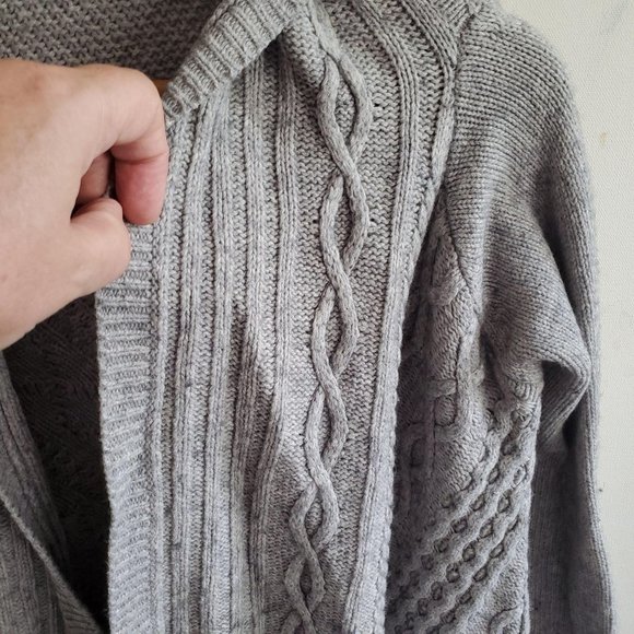 BCBG MaxAzria Gray Cable Knit Cardigan XS Asymmetric Open Front Boho Chic Layer - Picture 4 of 8